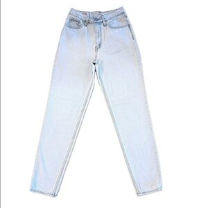 Levi's 80s Mom Jean Premium Ultra Light Wash Denim High Rise Straight Leg W24